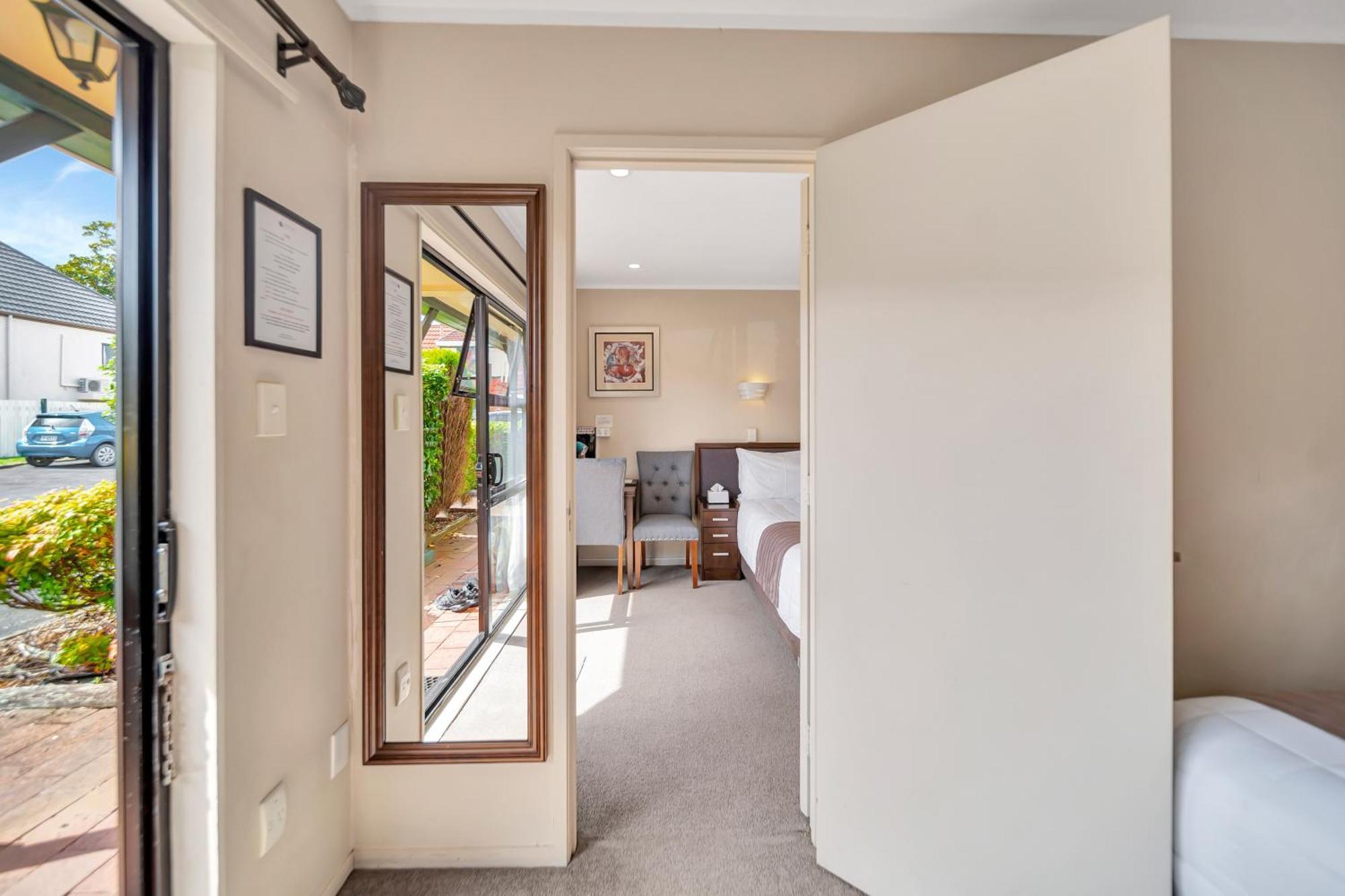 Tudor Court Motor Lodge Auckland Eksteriør billede