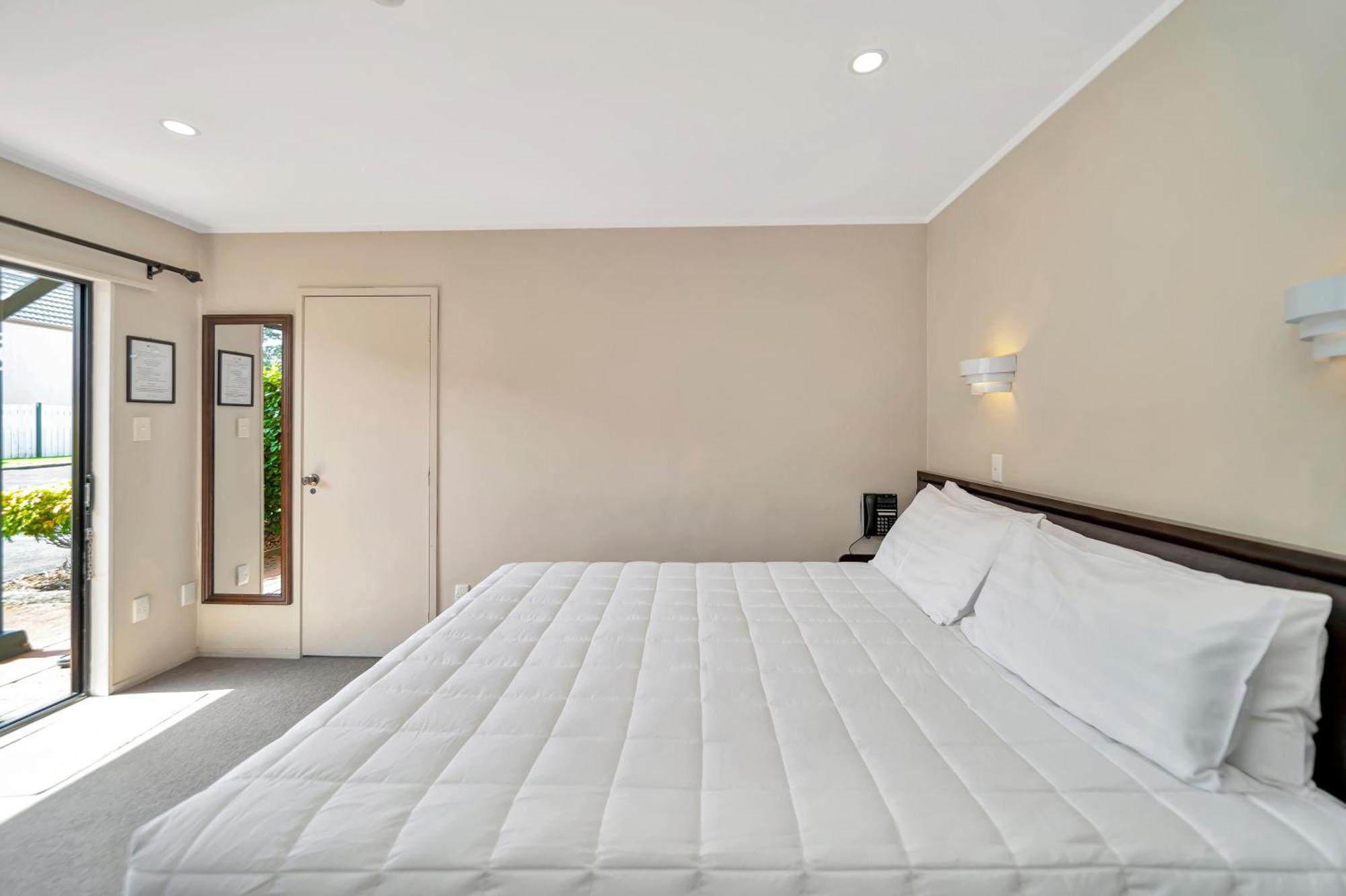 Tudor Court Motor Lodge Auckland Eksteriør billede